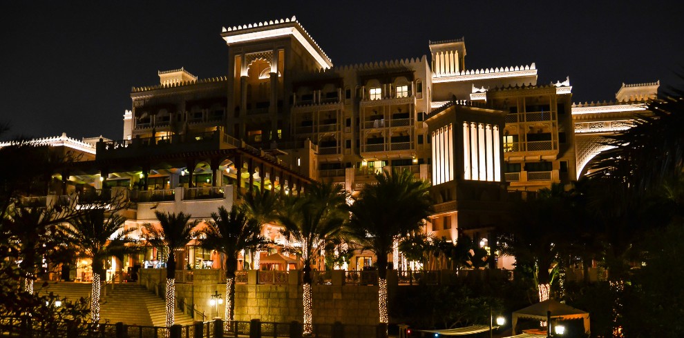 qasr al sarab resort